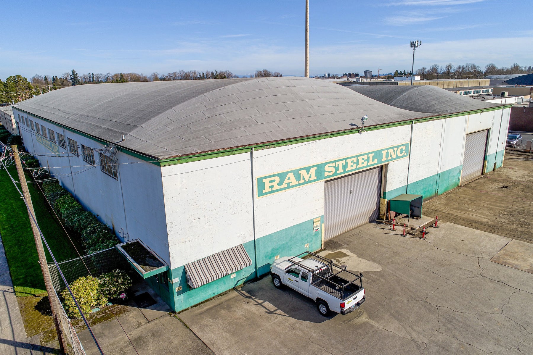 Ram Steelco's Warehouse. We offer a complete line of steel, aluminum, stainless and other metal products. Plus processing capabilities that include laser cutting, plasma burning, forming, shearing, saw cutting and rolling.
